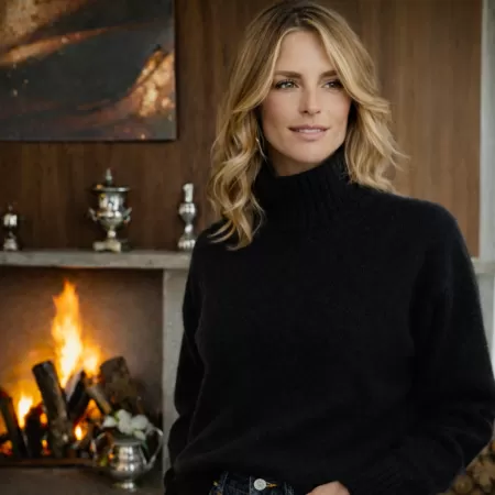 Cashmere Turtle Neck Sweater Black Cashmere Turtle Neck Sweater Black